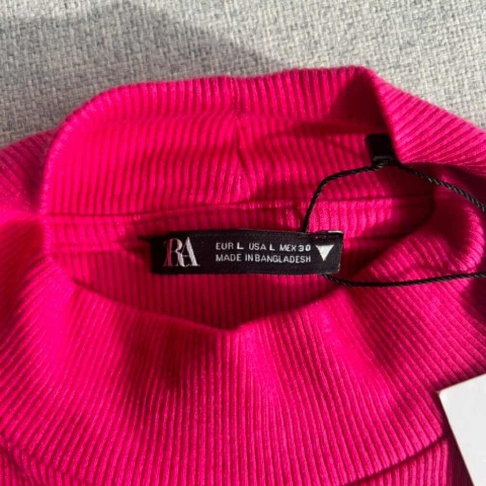 Brand New- Red Zara 3/4 Sleeve Mock shirt